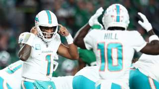 Dolphins’ Tua Tagovailoa Declines Comment on Tyreek Hill’s Latest Cryptic Tweet