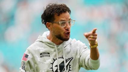 Dolphins’ Mike McDaniel Goes Viral With Trash Talk Toward Raiders’ Maxx Crosby